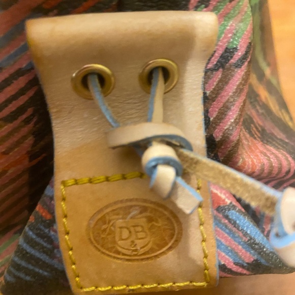 Dooney and Bourke handbag with strap - Picture 8 of 11